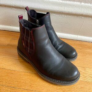 Spring Step Nonia Chelsea Boot | Size 7.5-8